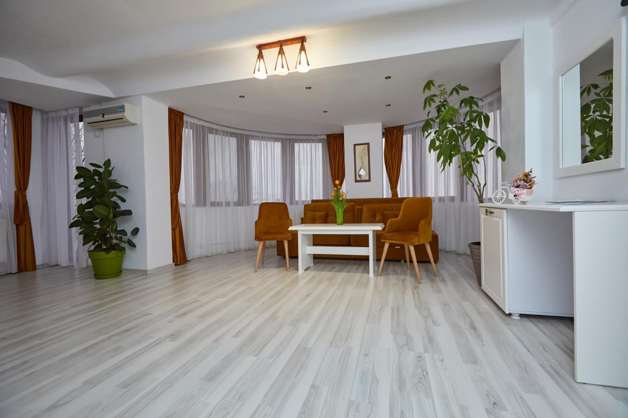 Hotel Coralis 艾福雷诺德 外观 照片