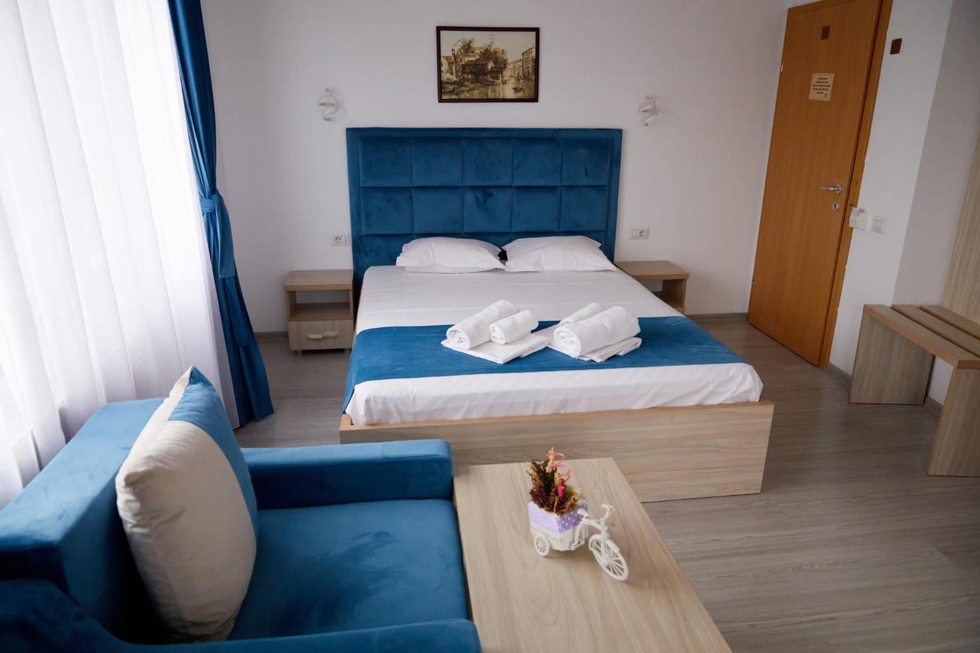 Hotel Coralis 艾福雷诺德 外观 照片