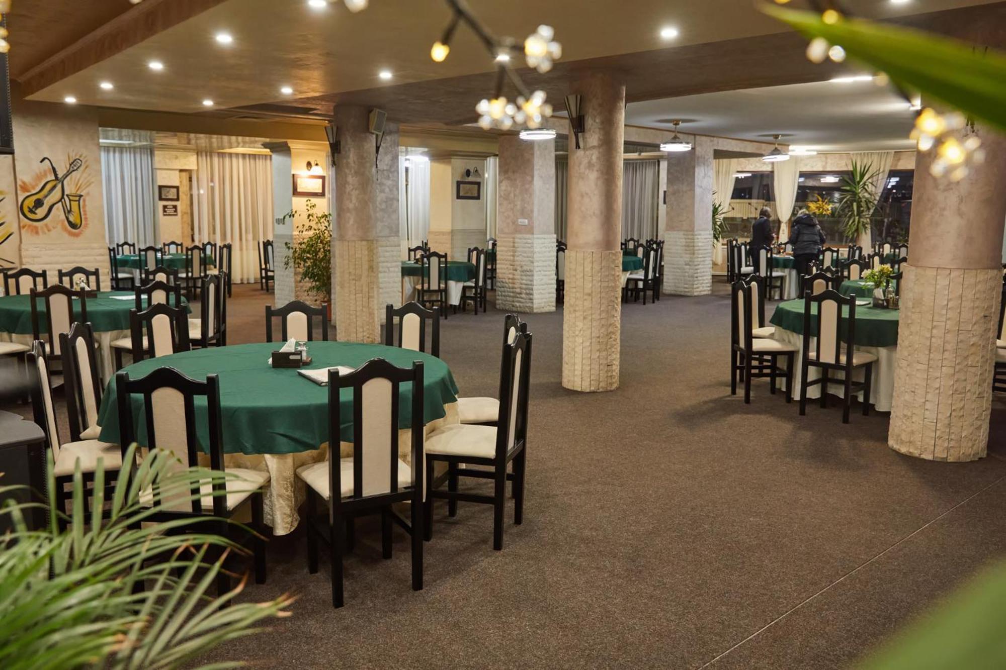 Hotel Coralis 艾福雷诺德 外观 照片