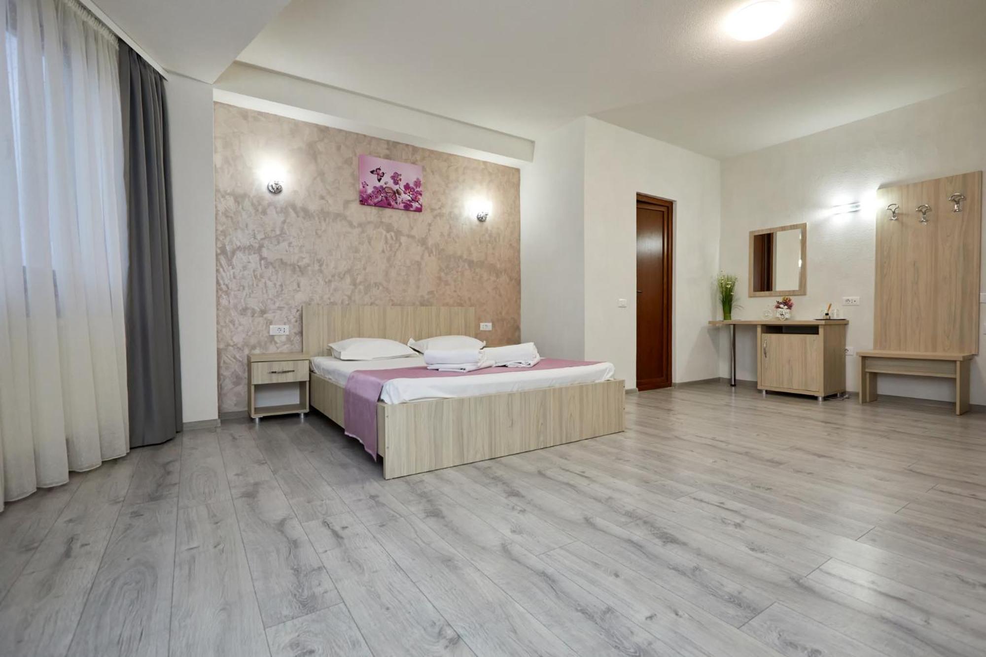 Hotel Coralis 艾福雷诺德 外观 照片
