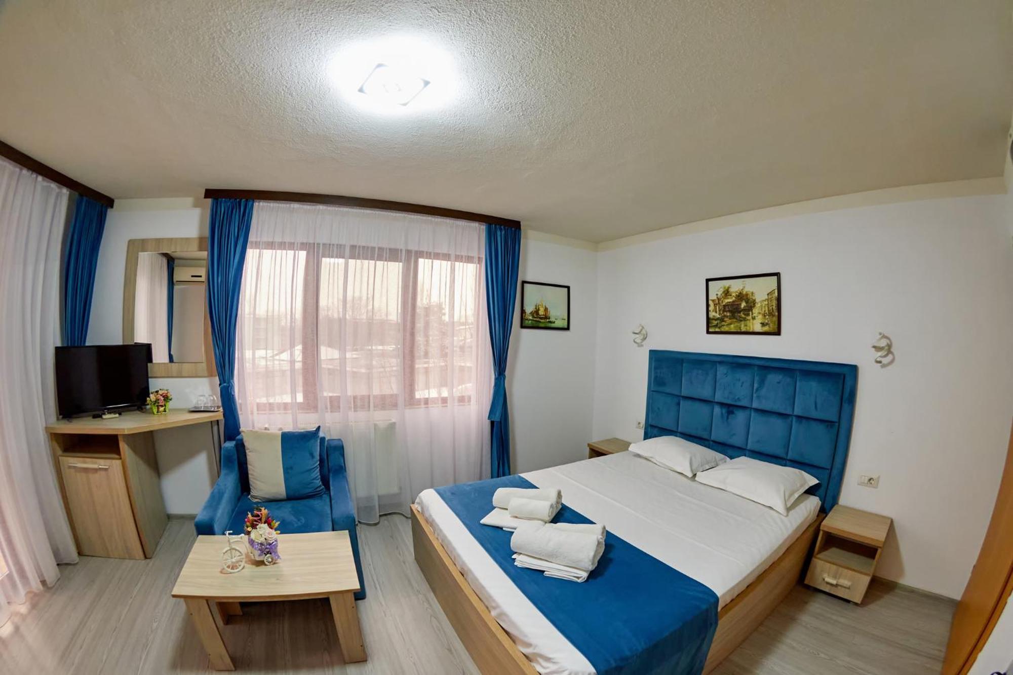 Hotel Coralis 艾福雷诺德 外观 照片
