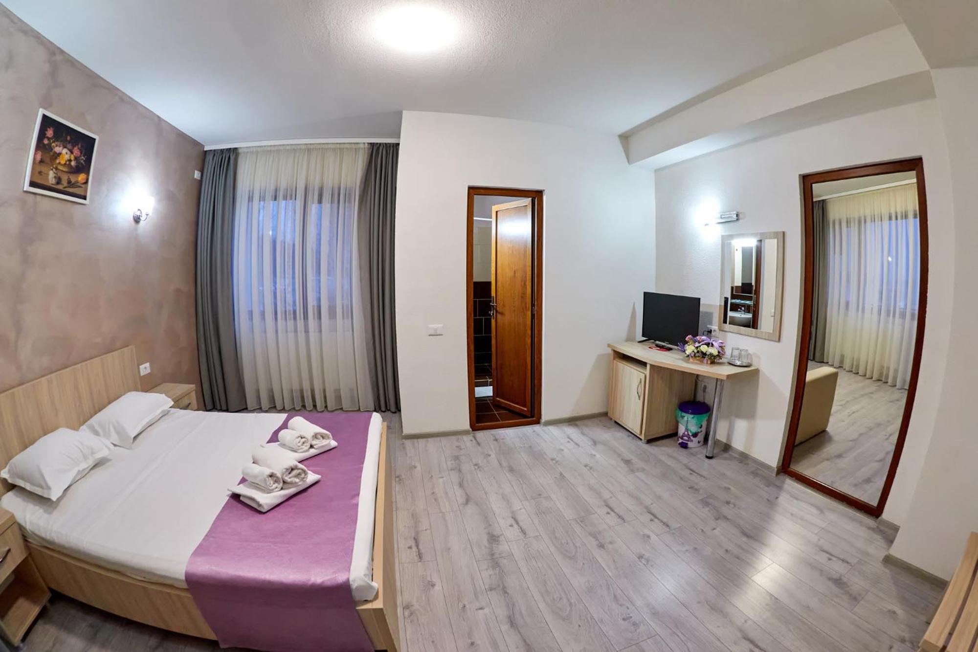 Hotel Coralis 艾福雷诺德 外观 照片