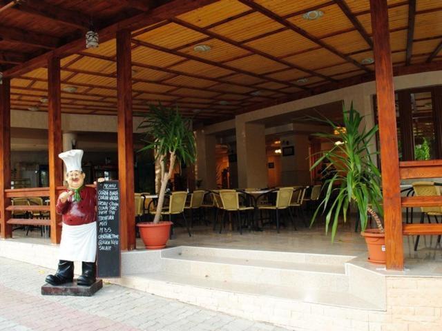 Hotel Coralis 艾福雷诺德 外观 照片