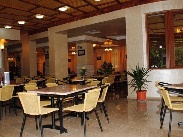 Hotel Coralis 艾福雷诺德 外观 照片