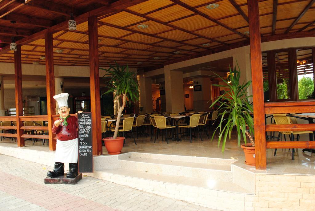 Hotel Coralis 艾福雷诺德 外观 照片